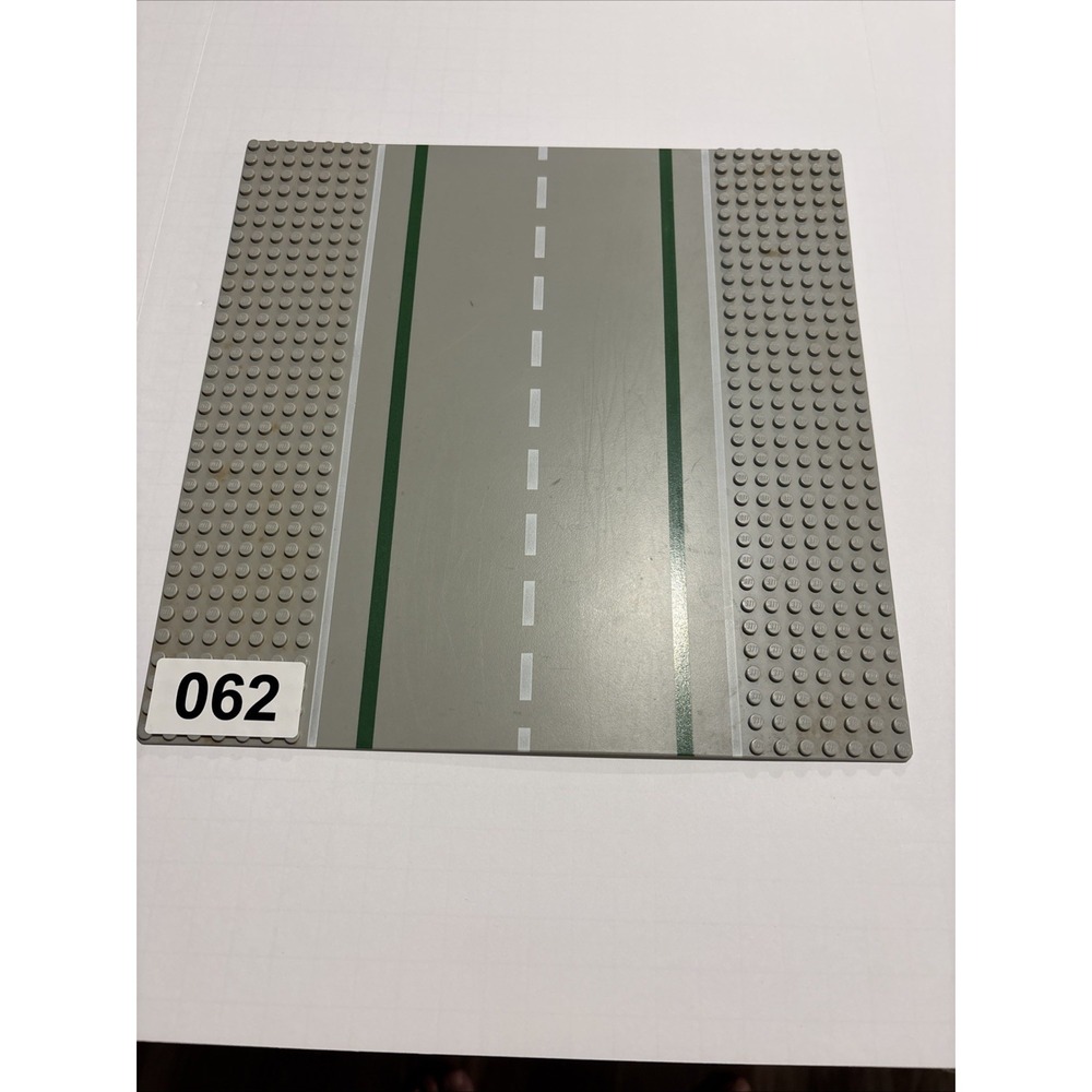 Vintage LEGO Gray Platform Base Plate Straight Road‎ White Sidelines